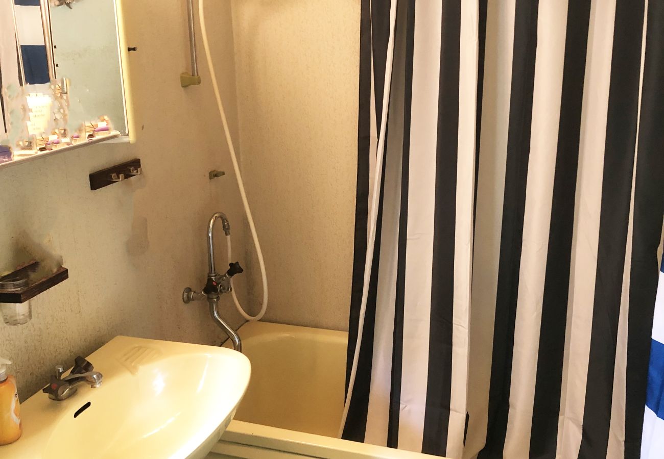Stuga i Lönsboda - Charmigt semesterhus i skogsidyll utanför Tosthult | SE01078