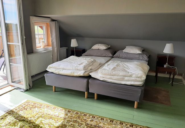 Stuga i Hjo - Charmigt semesterboende med utsikt över landskapet och närhet till Vättern |SE08084 Stuga i Hjo - Charmigt semesterboende med utsikt över landskapet och närhet till Vättern |SE08084