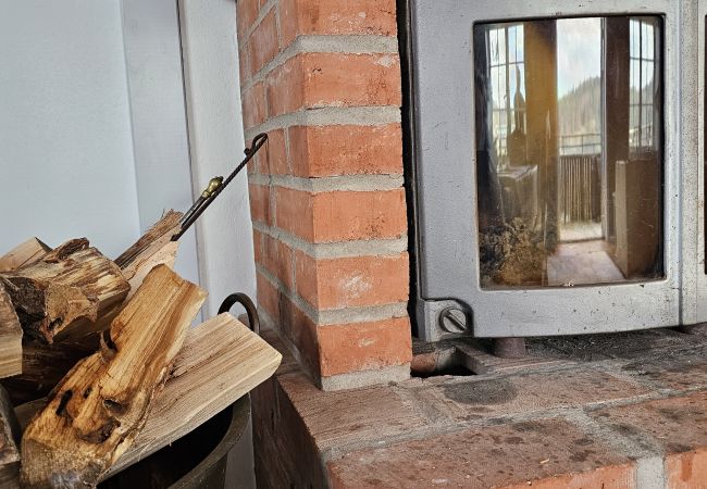 Stuga i Munkedal - Timmerhus, pool, bastu och båt vid Torreby Slott| SE09080 Stuga i Munkedal - Timmerhus, pool, bastu och båt vid Torreby Slott| SE09080