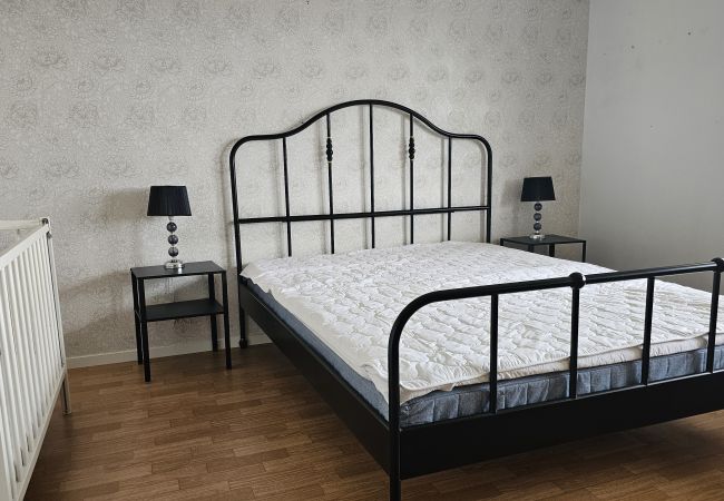 Stuga i Svanesund - Stort hus med bastu, lekplats och nära bad i Svanesund | SE09140 Stuga i Svanesund - Stort hus med bastu, lekplats och nära bad i Svanesund | SE09140