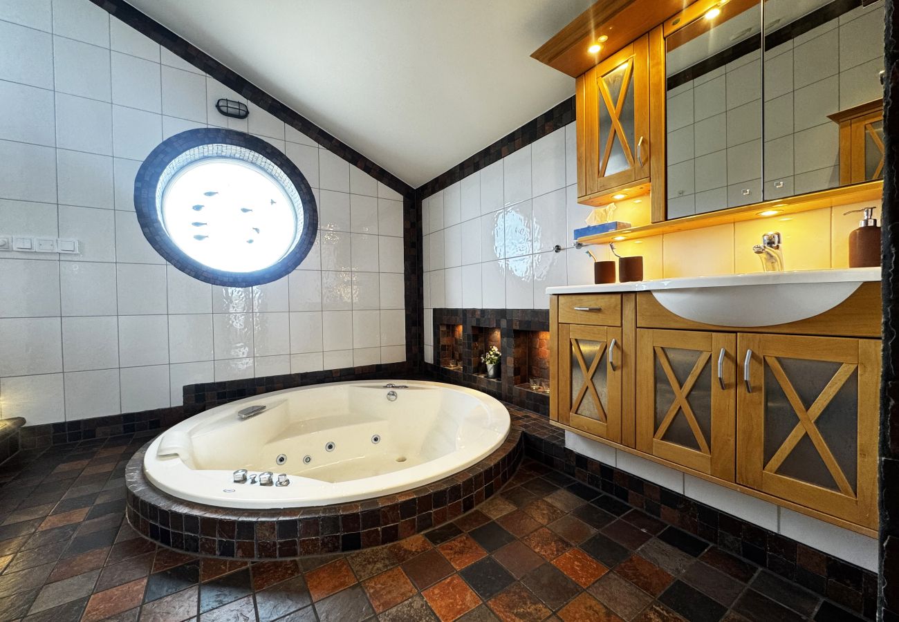 Stuga i Åsa - Lyxig Villa med Panoramautsikt &amp;amp; Relaxavdelning &amp;ndash; &amp;Aring;sa | SE02102