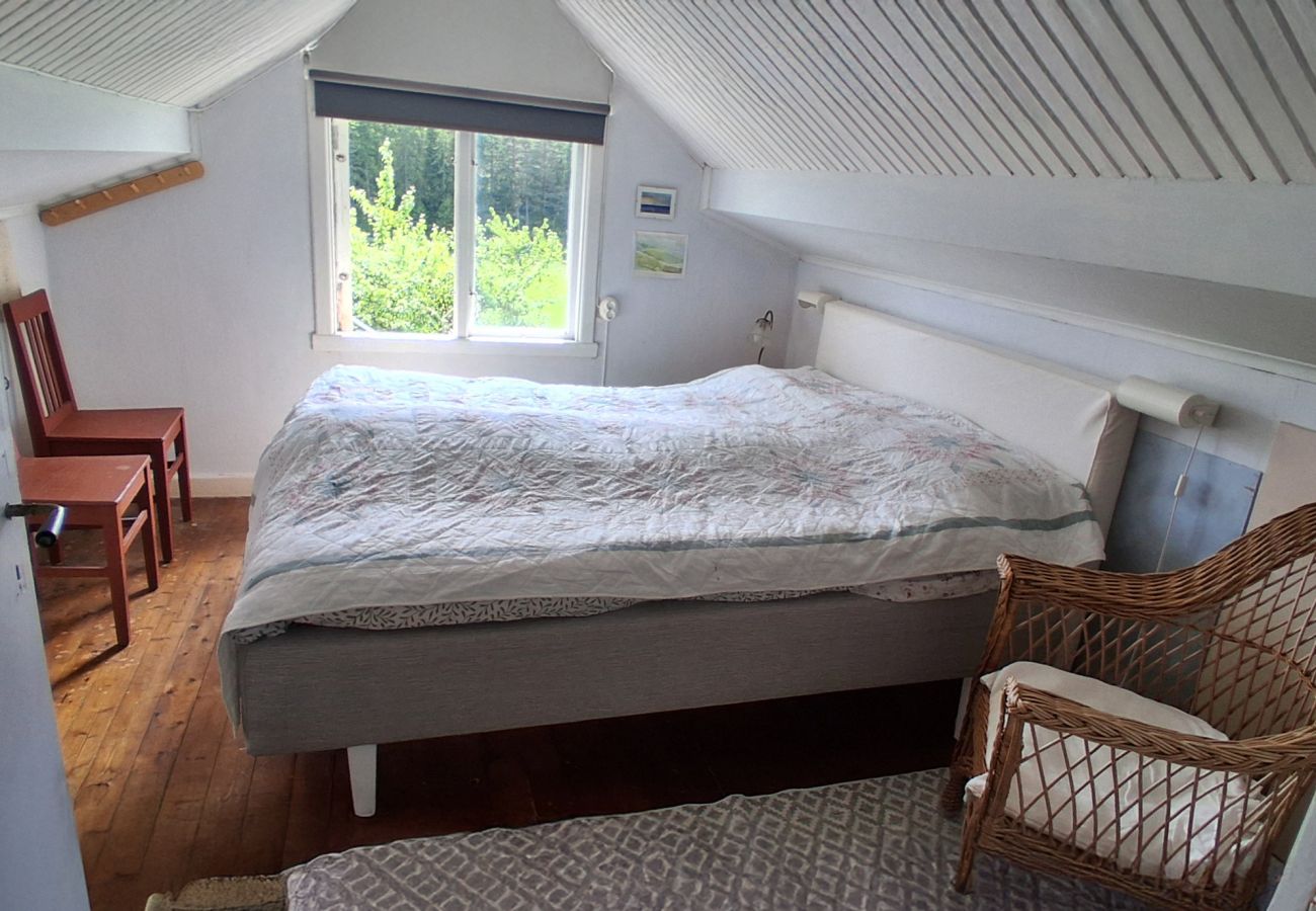Stuga i Henån - Charmigt hus med kajaker, 300m från havet på Orust | SE09139 