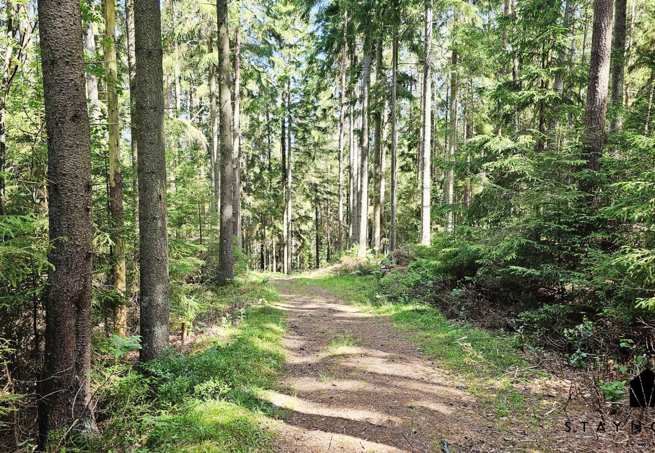 Stuga i Henån - Charmigt hus med kajaker, 300m från havet på Orust | SE09139 