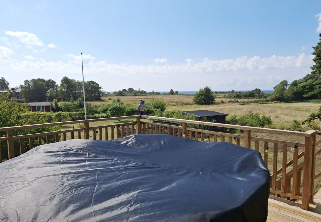 Stuga i Sölvesborg - Strandnära semesterhus med havsutsikt i Sölvesborg | SE03021  Stuga i Sölvesborg - Strandnära semesterhus med havsutsikt i Sölvesborg | SE03021