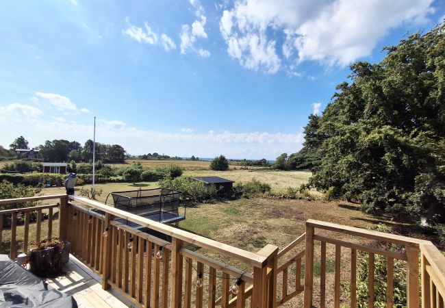 Stuga i Sölvesborg - Strandnära semesterhus med havsutsikt i Sölvesborg | SE03021  Stuga i Sölvesborg - Strandnära semesterhus med havsutsikt i Sölvesborg | SE03021