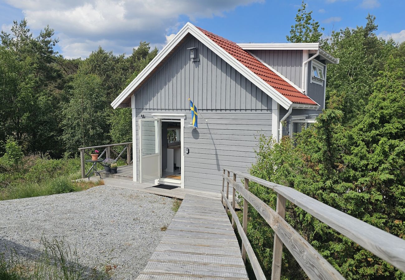 Lanthus i Rönnäng - Stuga med havsutsikt i Rönnäng | SE09148