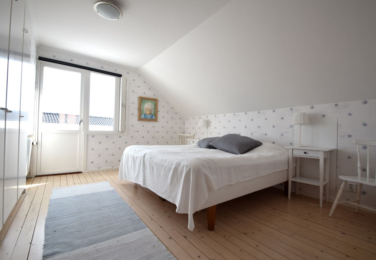 Stuga i Skärhamn - Stort hus nära havet i Skärhamn | SE09149