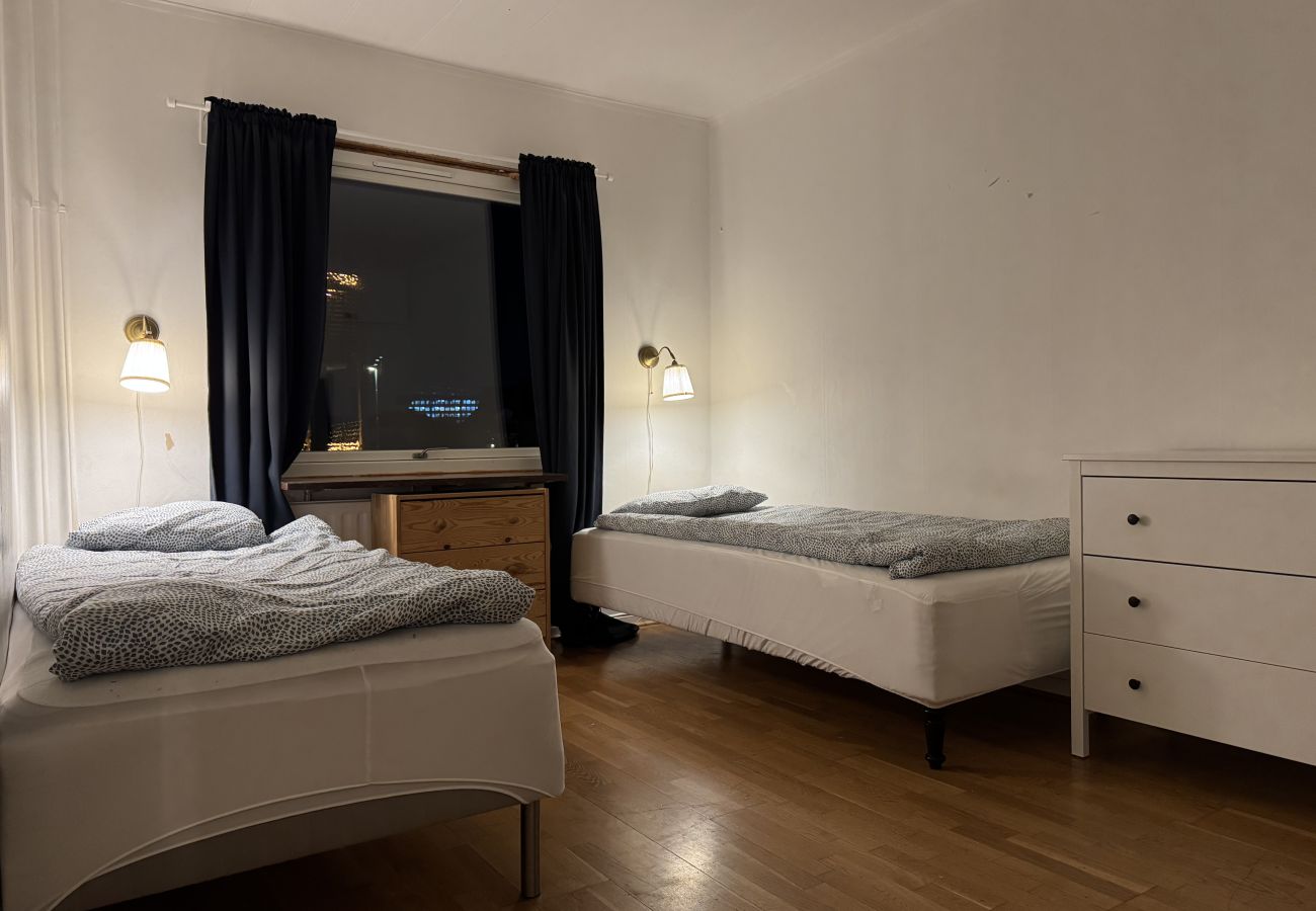 Stuga i Göteborg - Rymligt hus för arbetslag – 11 sovrum, 15 bäddar – Göteborg |SE08086