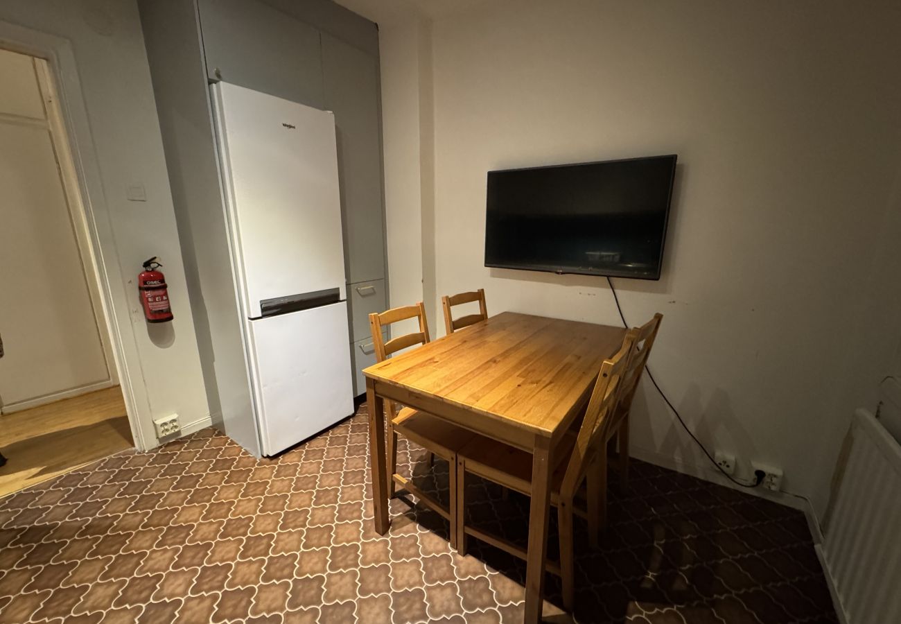 Stuga i Göteborg - Rymligt hus för arbetslag – 11 sovrum, 15 bäddar – Göteborg |SE08086