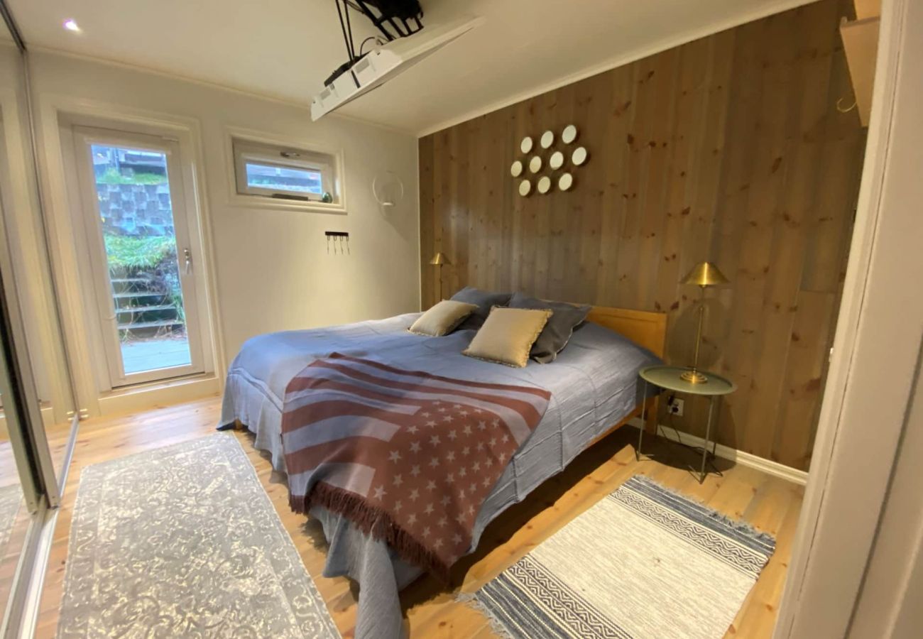 Stuga i Svanesund - Lovely sea view & walking distance to Svanesund beach | SE09150