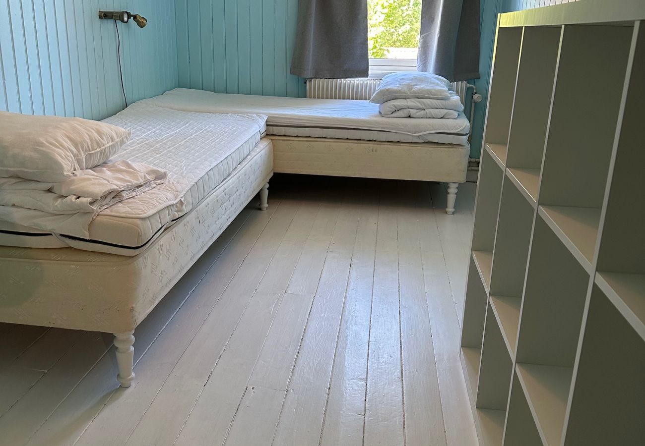 Villa i Svanesund - Stort charmigt hus med pool & sjöutsikt nära Svanesund | SE09167