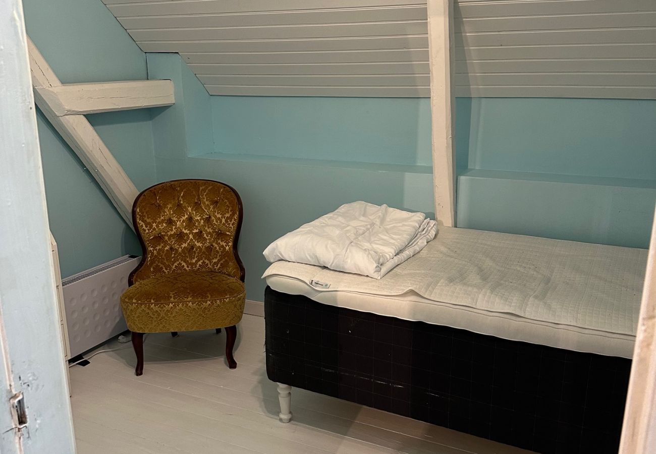 Villa i Svanesund - Stort charmigt hus med pool & sjöutsikt nära Svanesund | SE09167