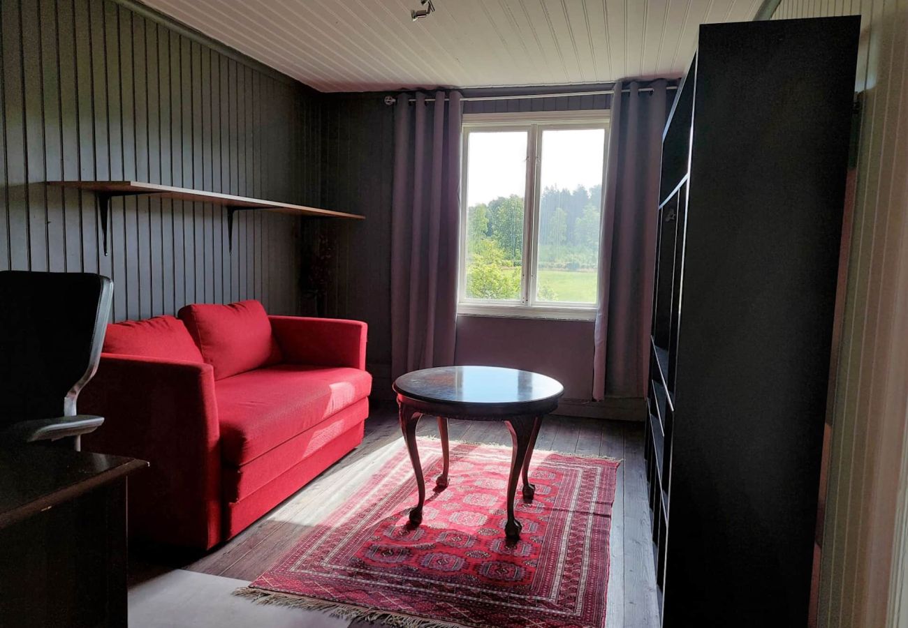 Villa i Svanesund - Stort charmigt hus med pool & sjöutsikt nära Svanesund | SE09167