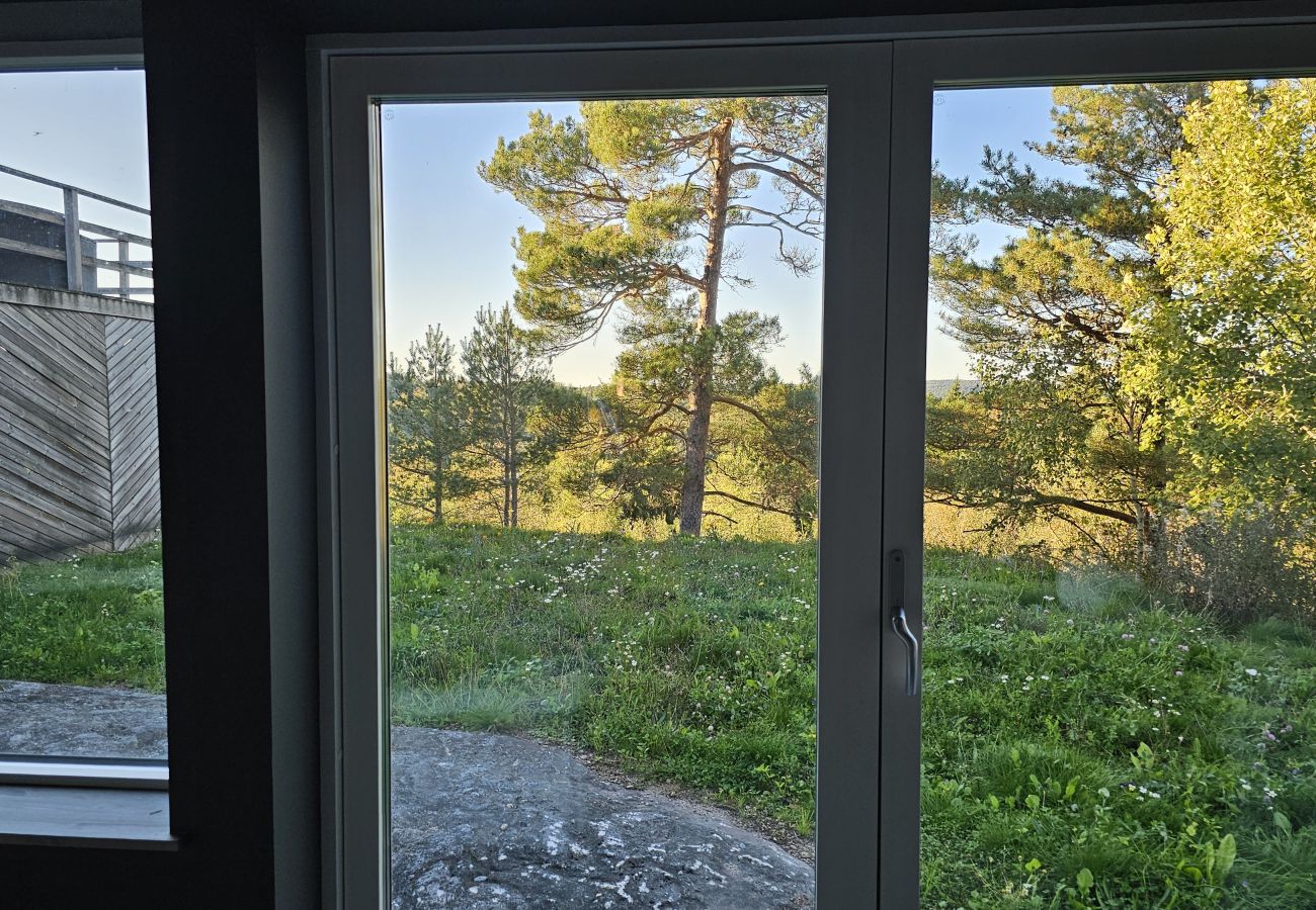 Lanthus i Henån - Nybyggd attefallsstuga nära hav och natur i Henån | SE09152