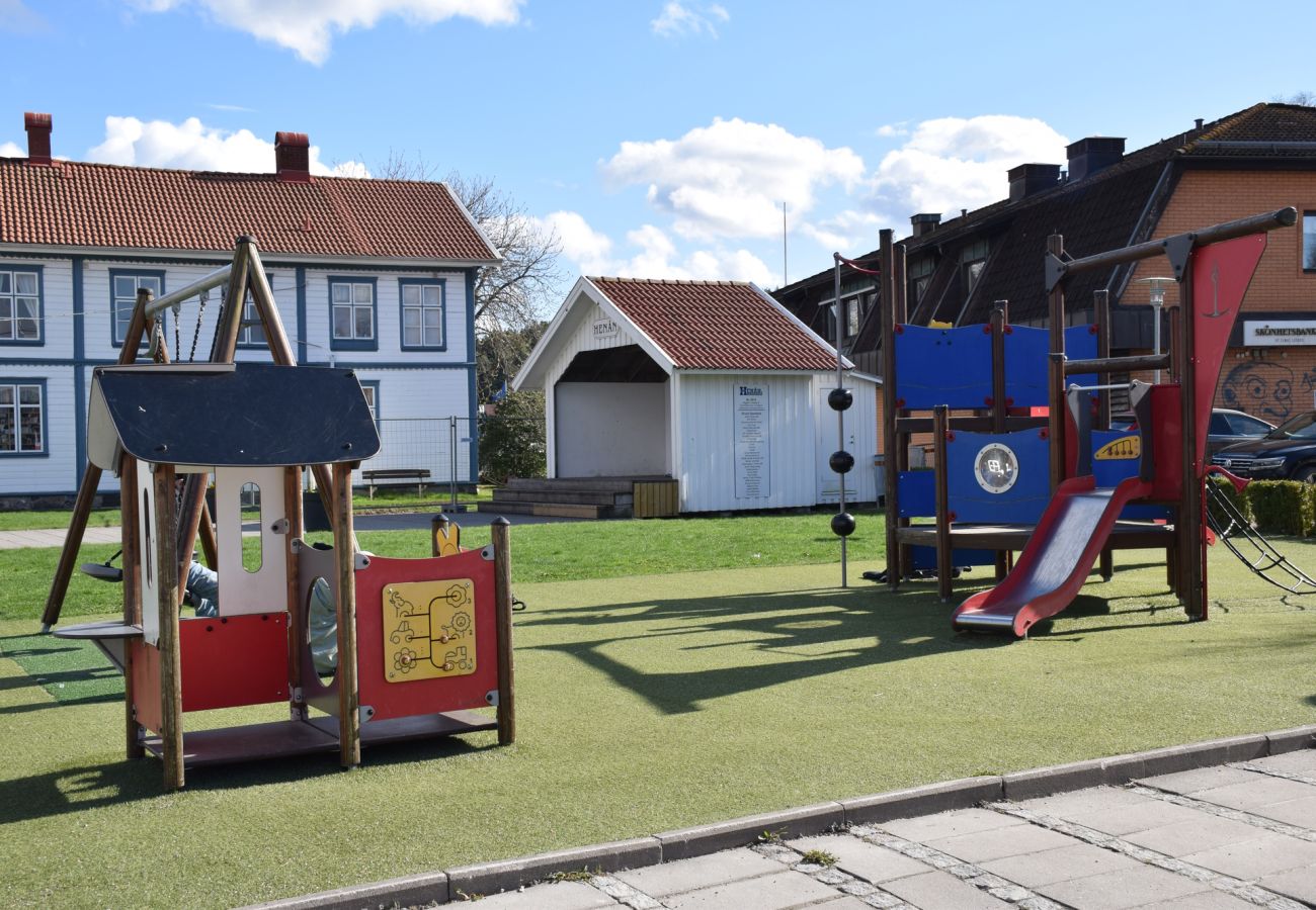 Lanthus i Henån - Nybyggd attefallsstuga nära hav och natur i Henån | SE09152