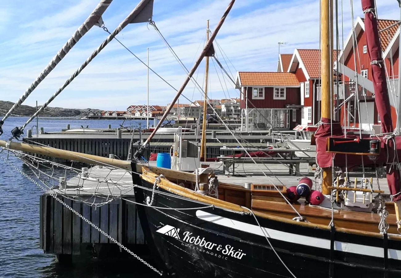 Stuga i Kållekärr - Stuga med uterum nära strand och brygga | SE09159
