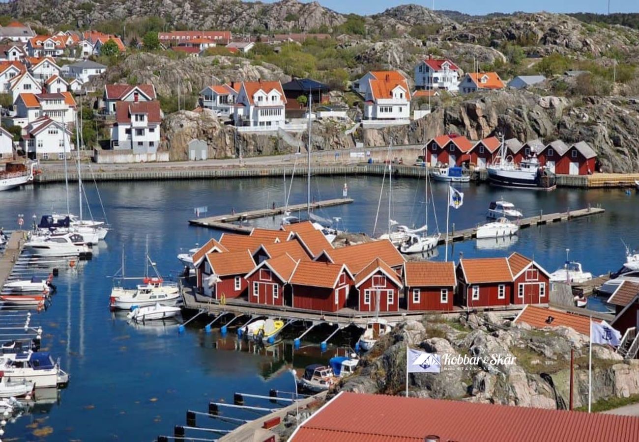 Stuga i Kållekärr - Stuga med uterum nära strand och brygga | SE09159