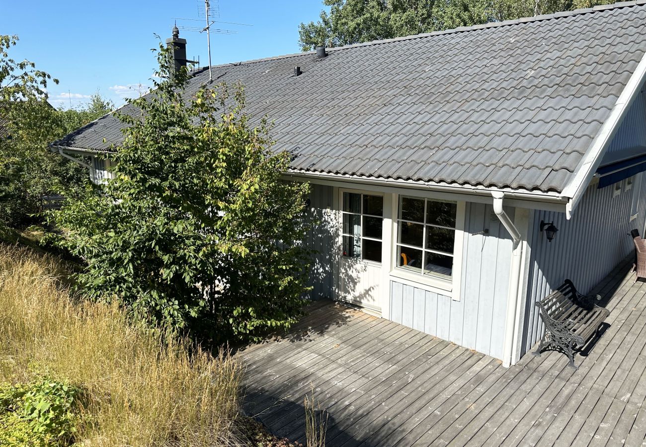 Stuga i Älta - Rymlig villa i natursköna Älta – perfekt för upp till 8 vuxna |SE13080