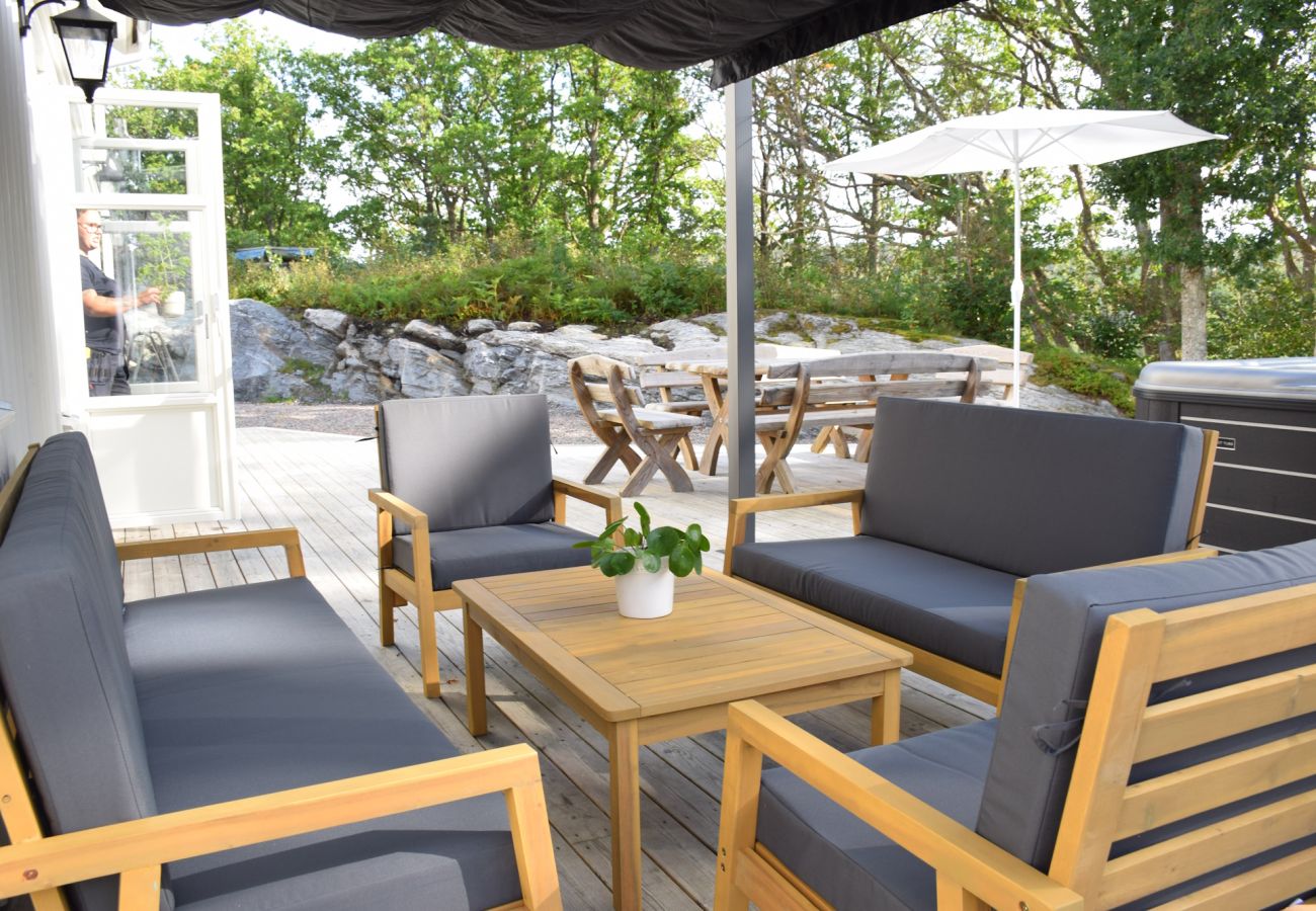 Villa i Henån - Nybyggt hus nära hav & badplats | SE09166