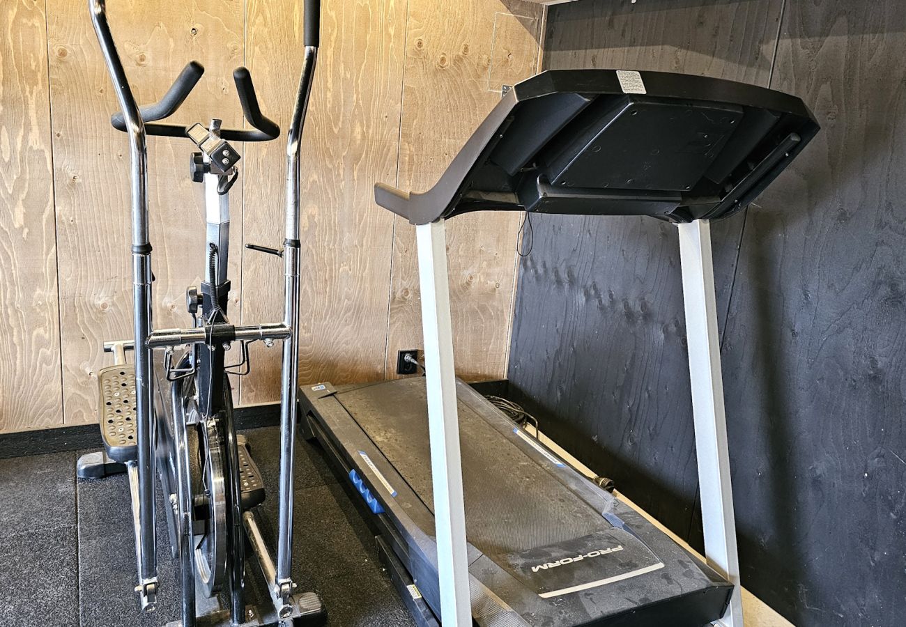 Villa i Varekil - Villa med pool och havsutsikt på Orust | SE09168