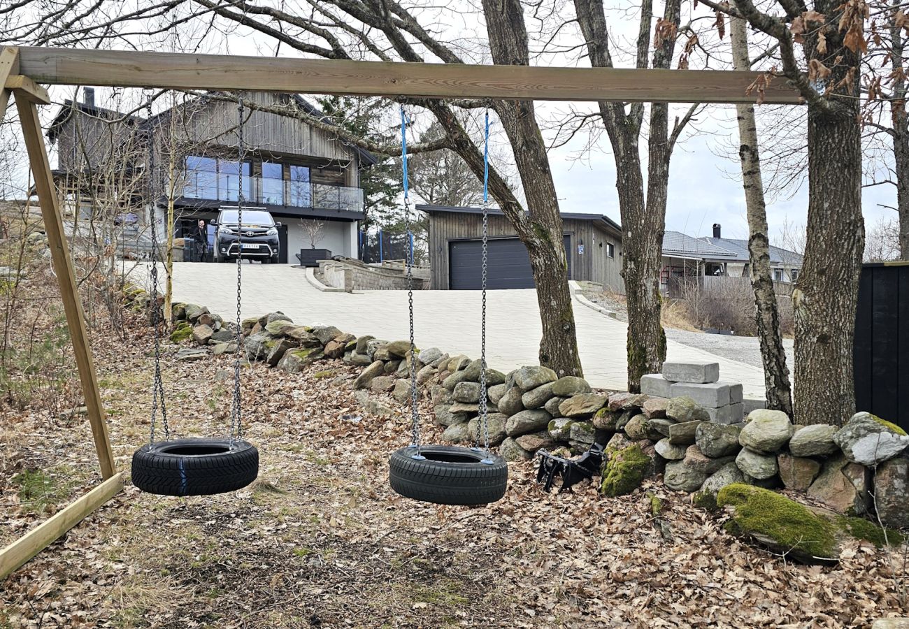 Villa i Varekil - Villa med pool och havsutsikt på Orust | SE09168