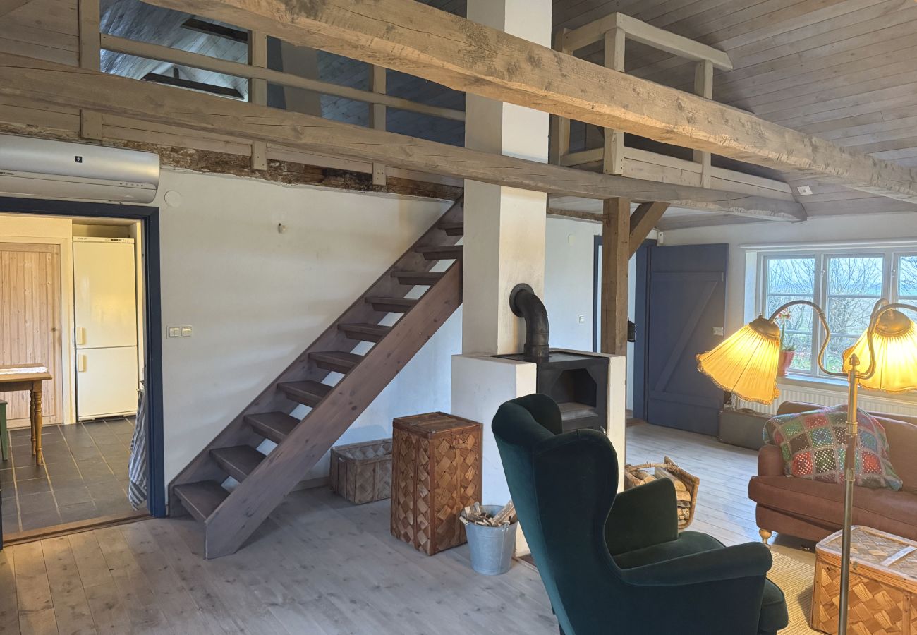 Stuga i Gärsnäs - Charmigt semesterboende på vackra Österlen |SE01085