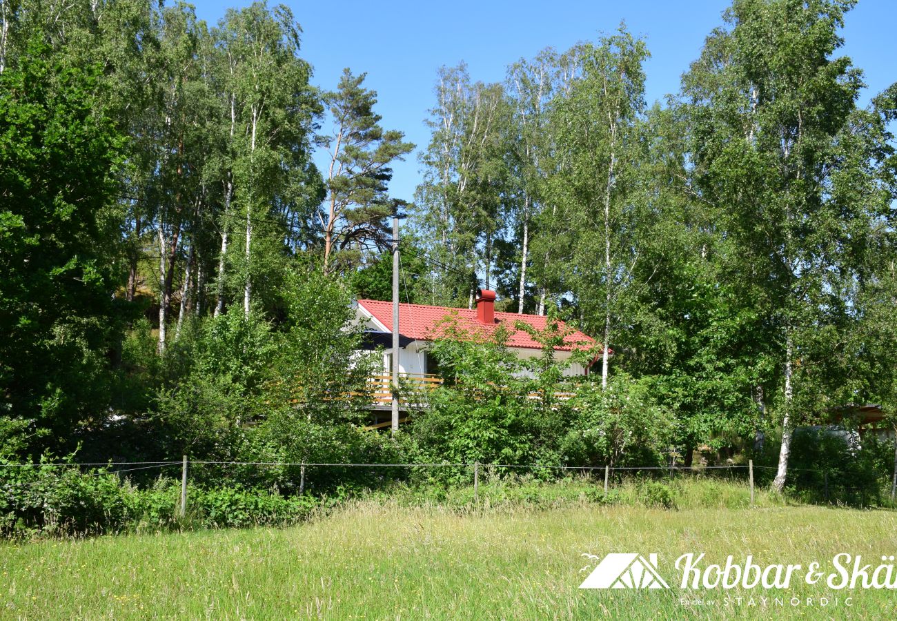 Lanthus i Fagerfjäll - Naturnära stuga 500 m till hav | SE09179