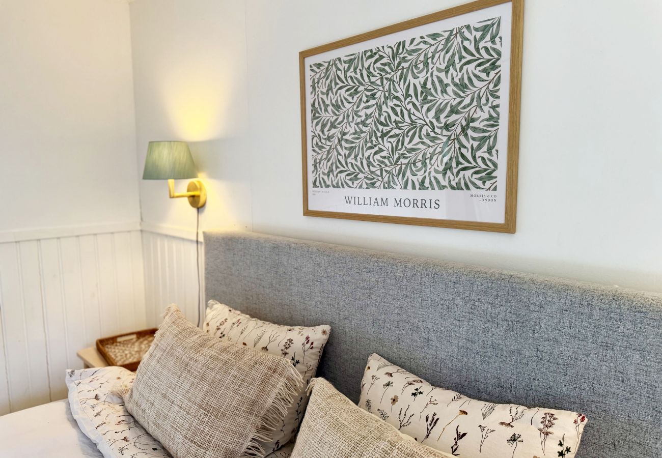 Stuga i Ljung - Lantlig charm och modern komfort – nära natur och bad |SE08016