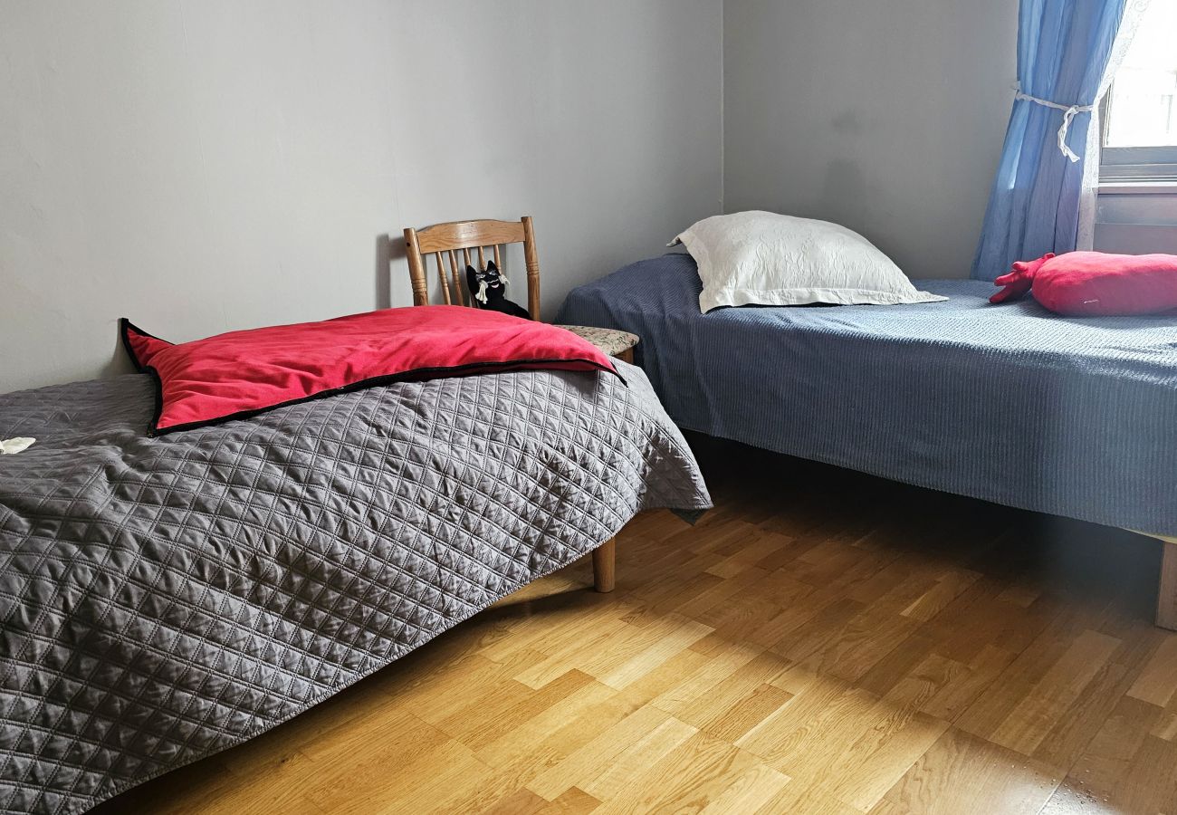 Stuga i Varekil - Stort rymligt hus med bastu på Orust | SE09182