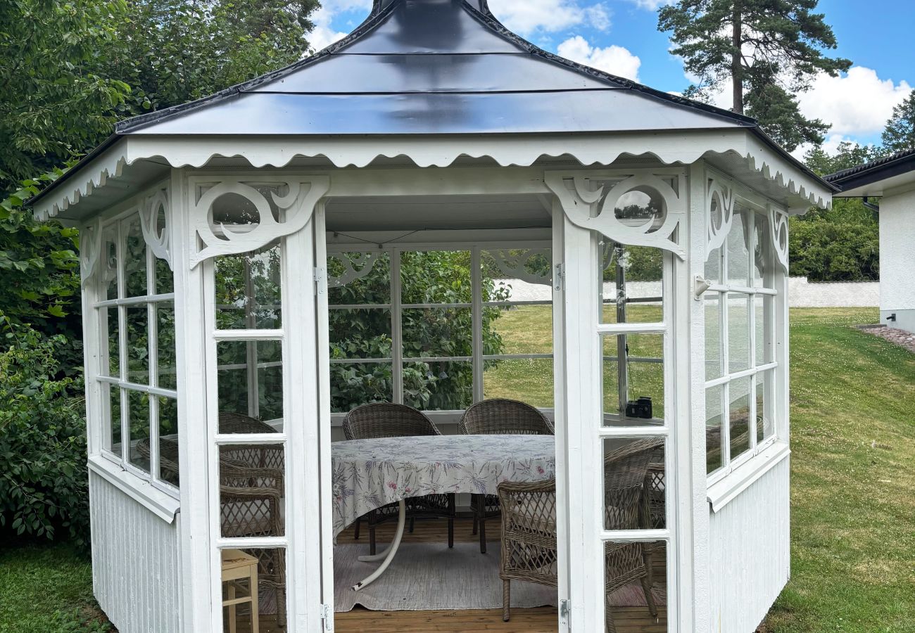 Stuga i Åtvidaberg - Drömboende vid golfbanan i Åtvidaberg |SE10025