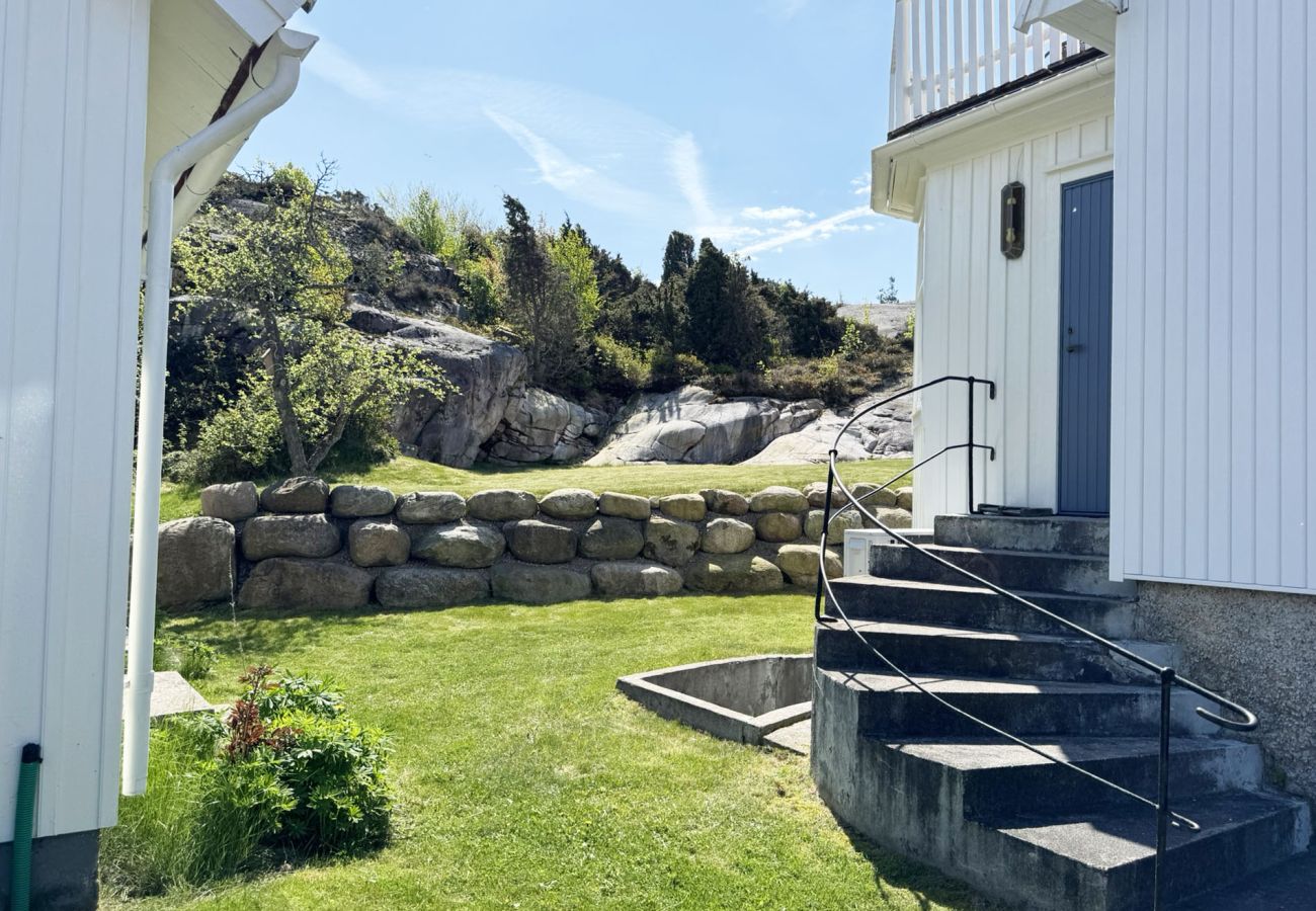 Stuga i Grebbestad - Charmigt skärgårdshus i Grebbestad | SE09082