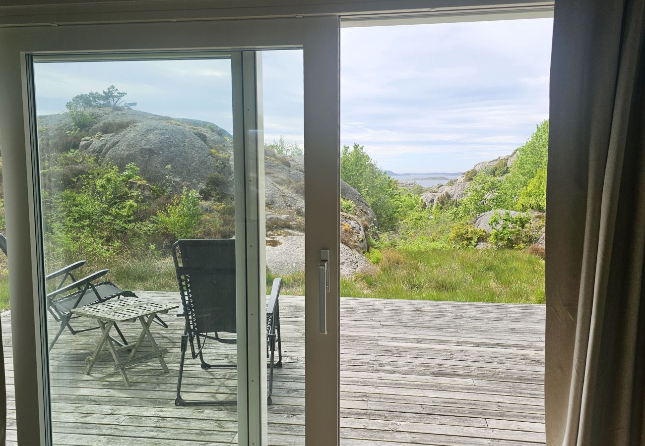 Stuga i Hjälteby - Skärgårdshus bland Bohusläns klippor | SE09181