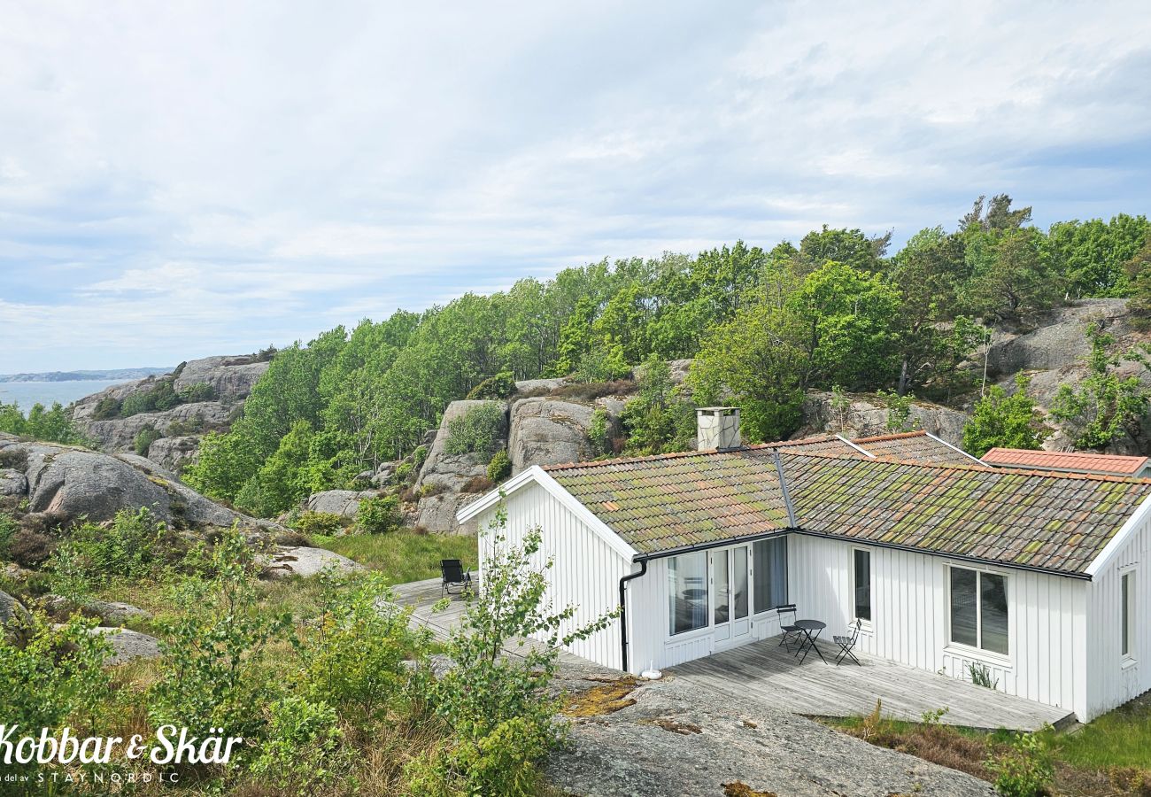 Stuga i Hjälteby - Skärgårdshus bland Bohusläns klippor | SE09181