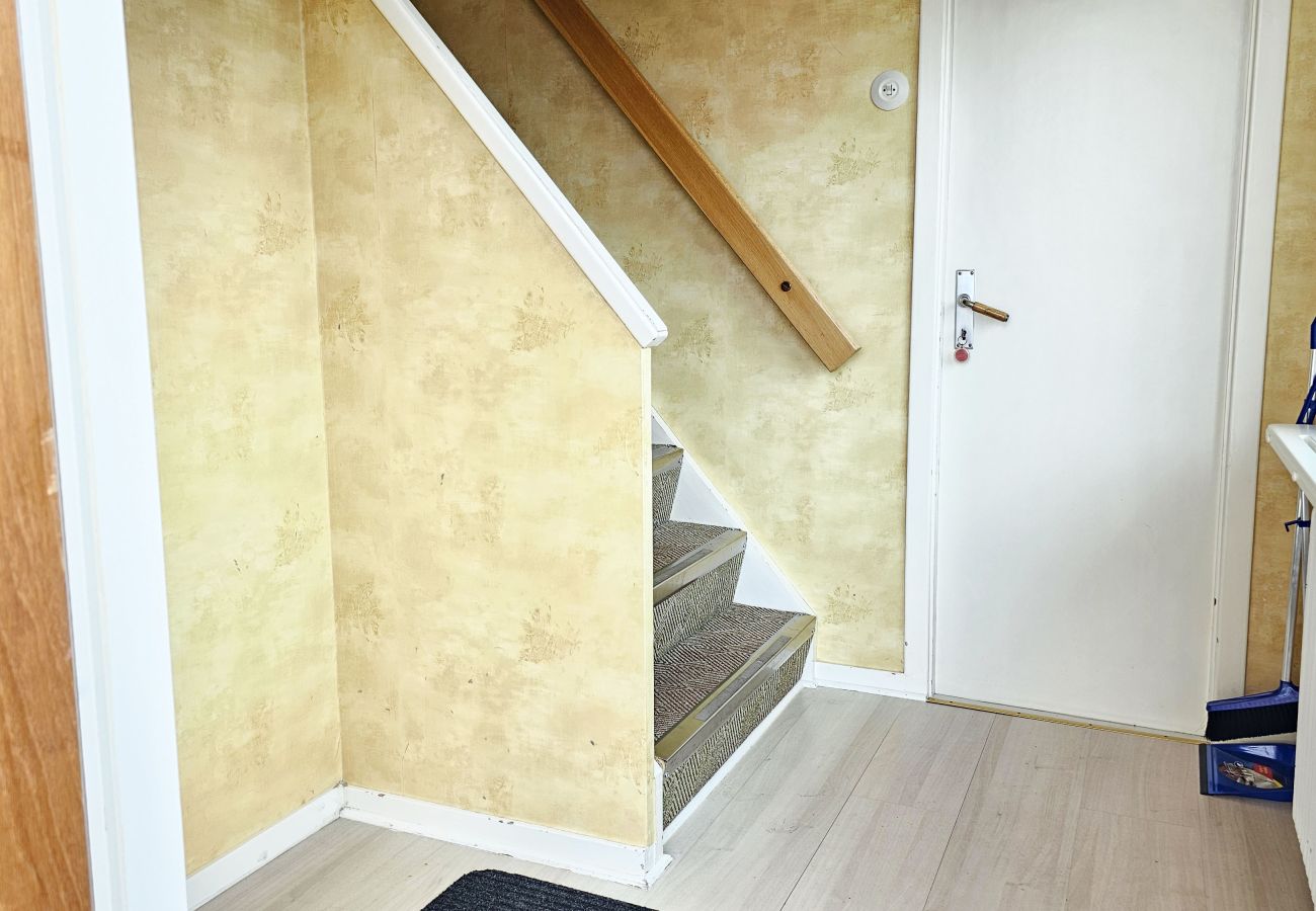 Lägenhet i Skärhamn - Apartment Near the Sea in Skärhamn | SE09178