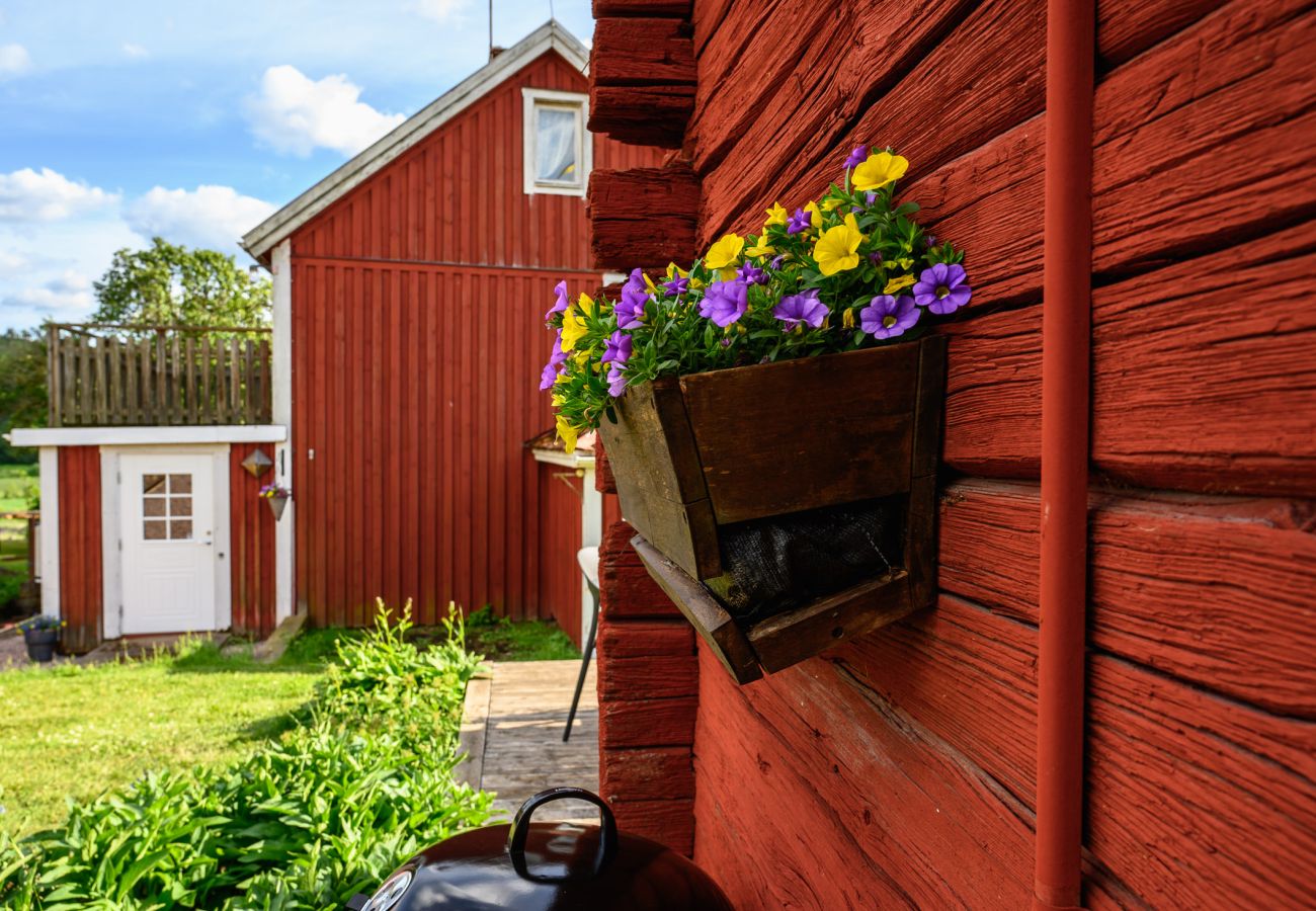 Stuga i Vena - Lantligt hus nära Astrid Lindgrens värld | SE05100