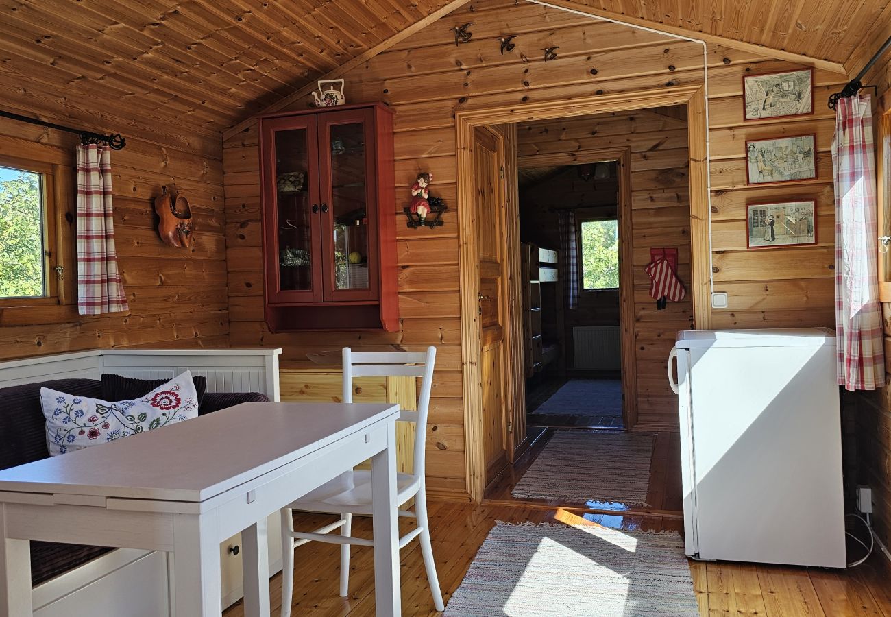 Stuga i Ellös - Charmig stuga i natursköna Ellös på Orust |SE09186